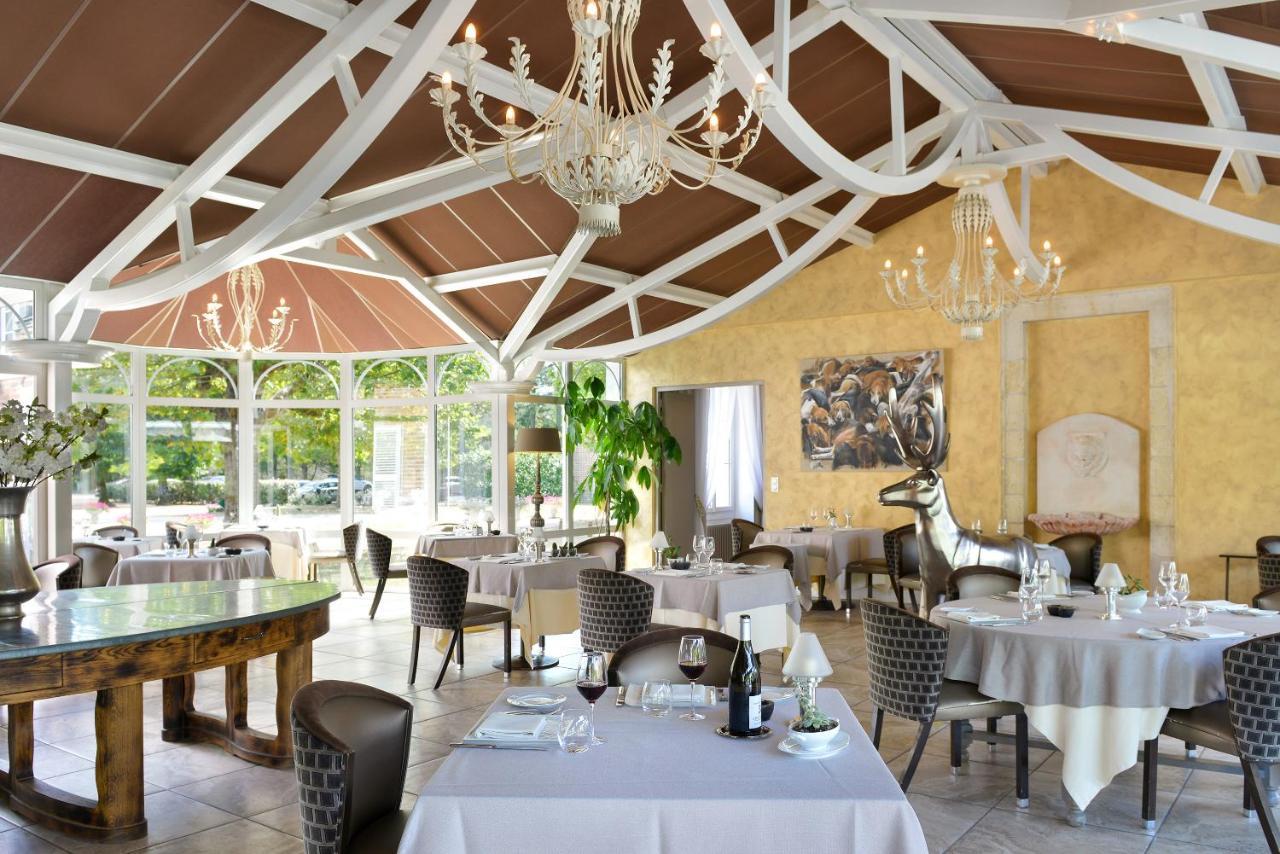 Hotel Logis Domaine De Valaudran Salbris